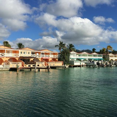 Antigua Chiama Italia Villas Jolly Harbour Экстерьер фото