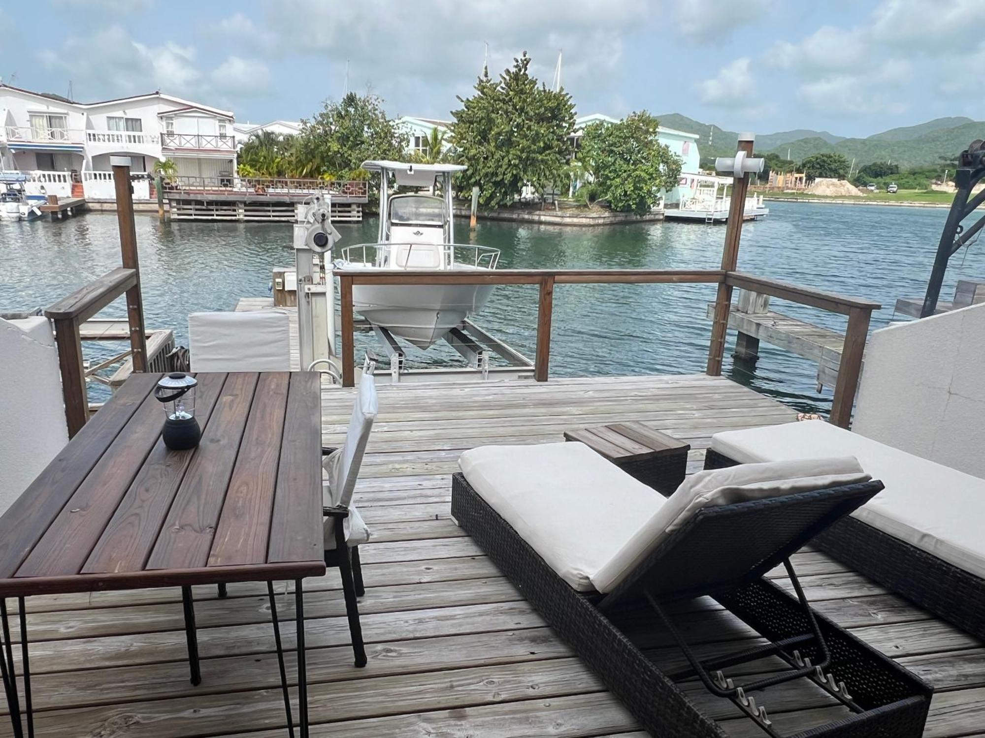 Antigua Chiama Italia Villas Jolly Harbour Экстерьер фото