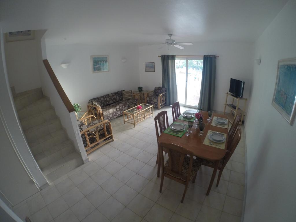 Antigua Chiama Italia Villas Jolly Harbour Экстерьер фото