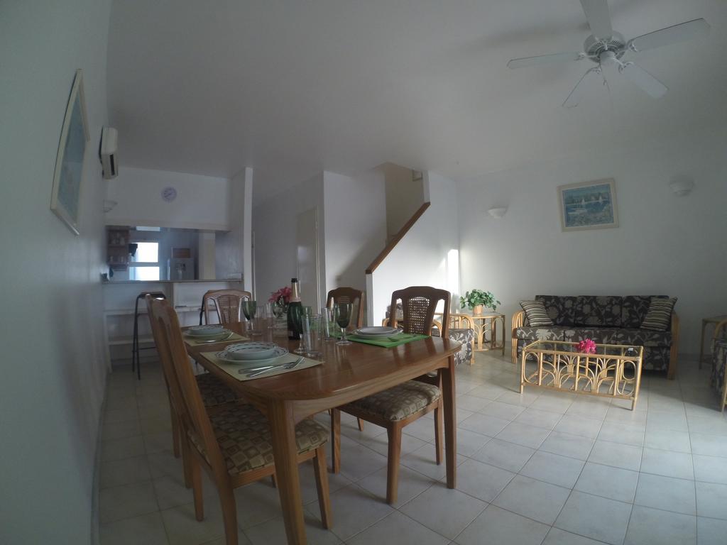Antigua Chiama Italia Villas Jolly Harbour Экстерьер фото