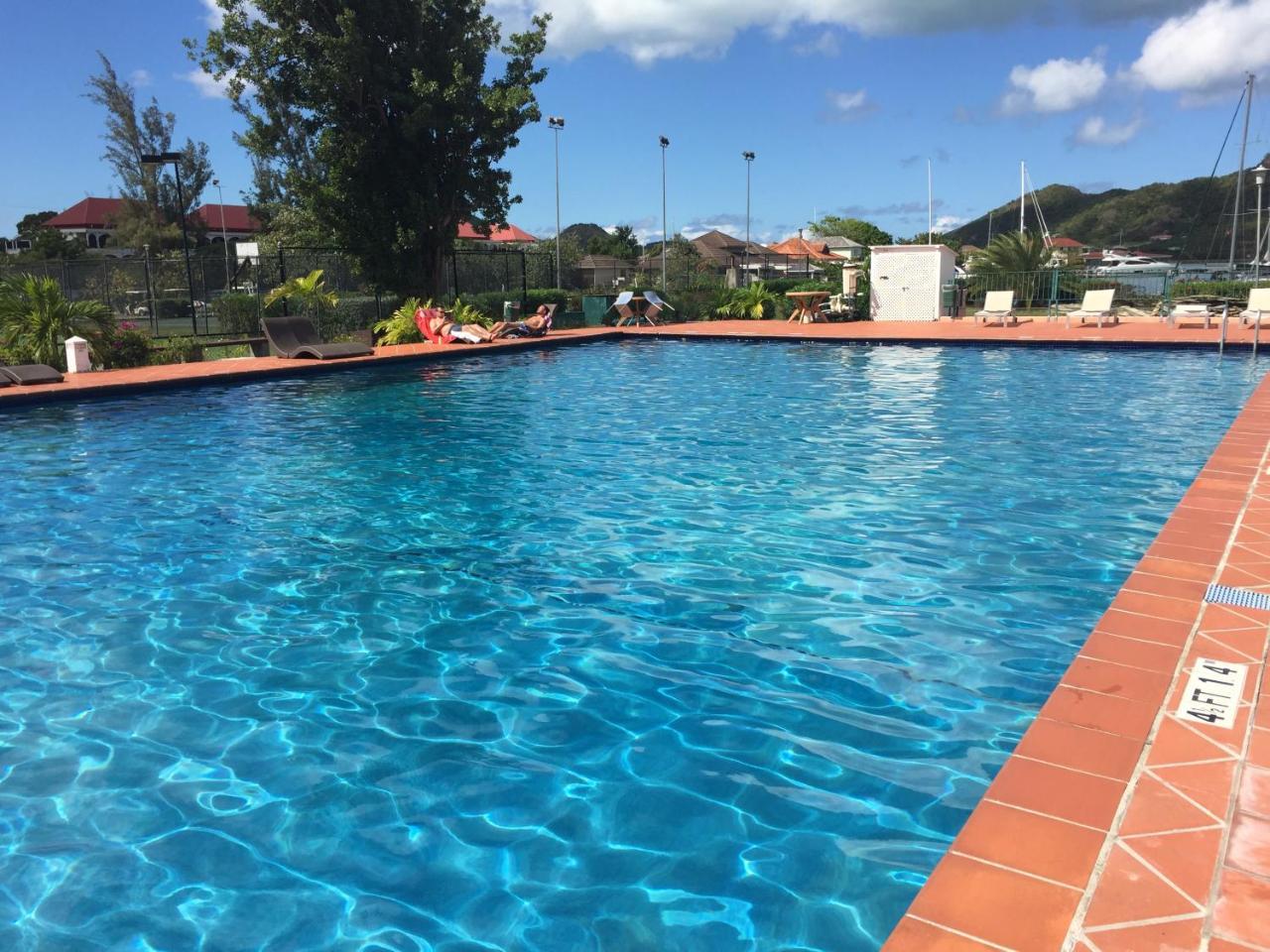 Antigua Chiama Italia Villas Jolly Harbour Экстерьер фото